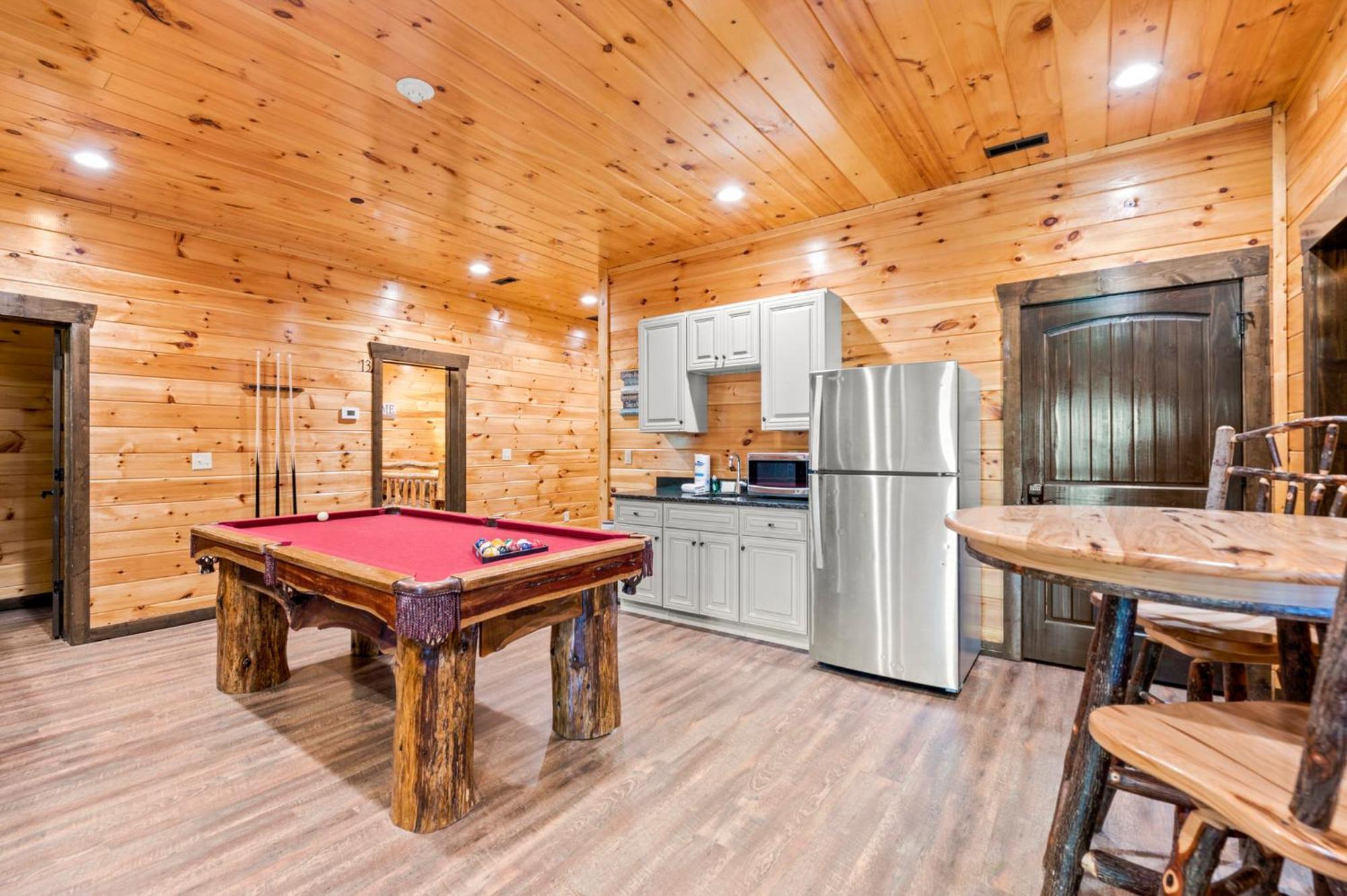 The Great Maple Retreat By Stony Brook Cabins แกตลิงเบิร์ก ภายนอก รูปภาพ