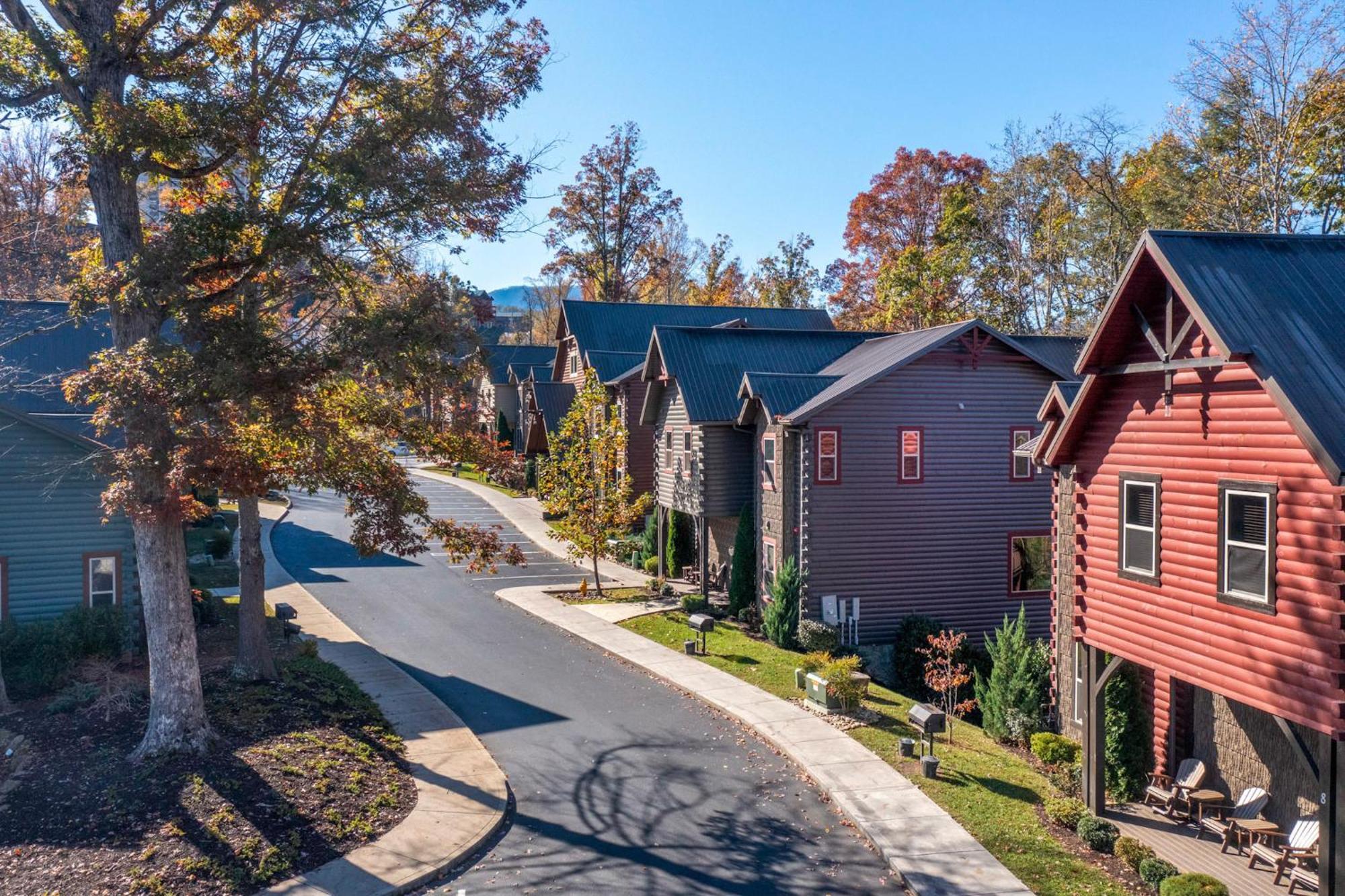 The Great Maple Retreat By Stony Brook Cabins แกตลิงเบิร์ก ภายนอก รูปภาพ