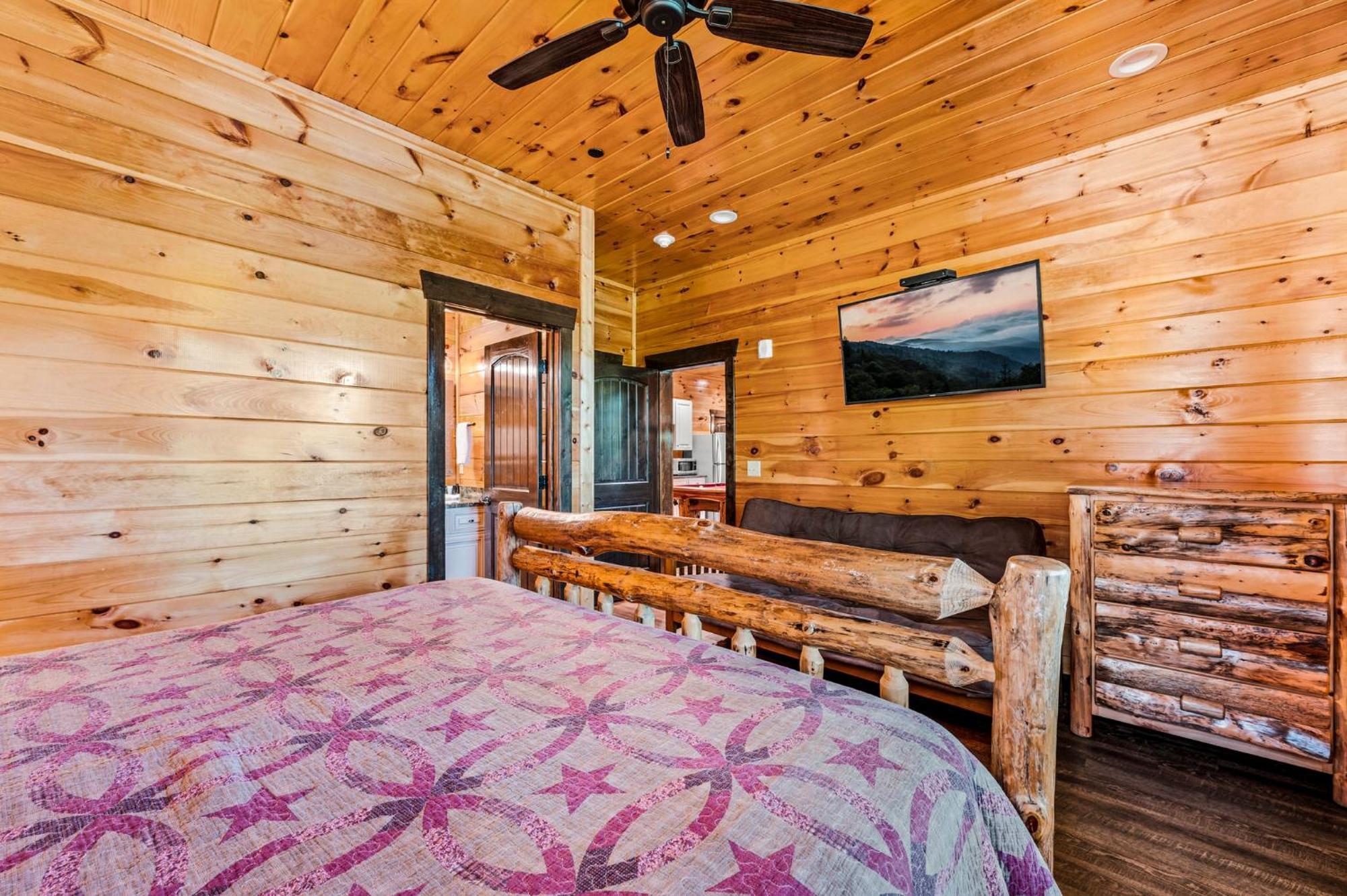 The Great Maple Retreat By Stony Brook Cabins แกตลิงเบิร์ก ภายนอก รูปภาพ