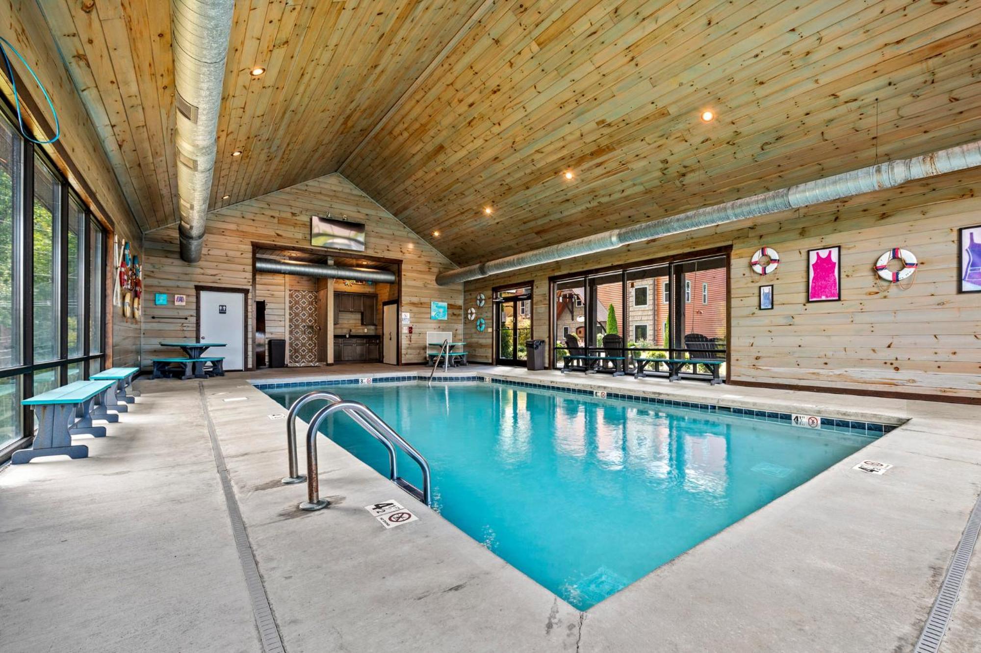 The Great Maple Retreat By Stony Brook Cabins แกตลิงเบิร์ก ภายนอก รูปภาพ