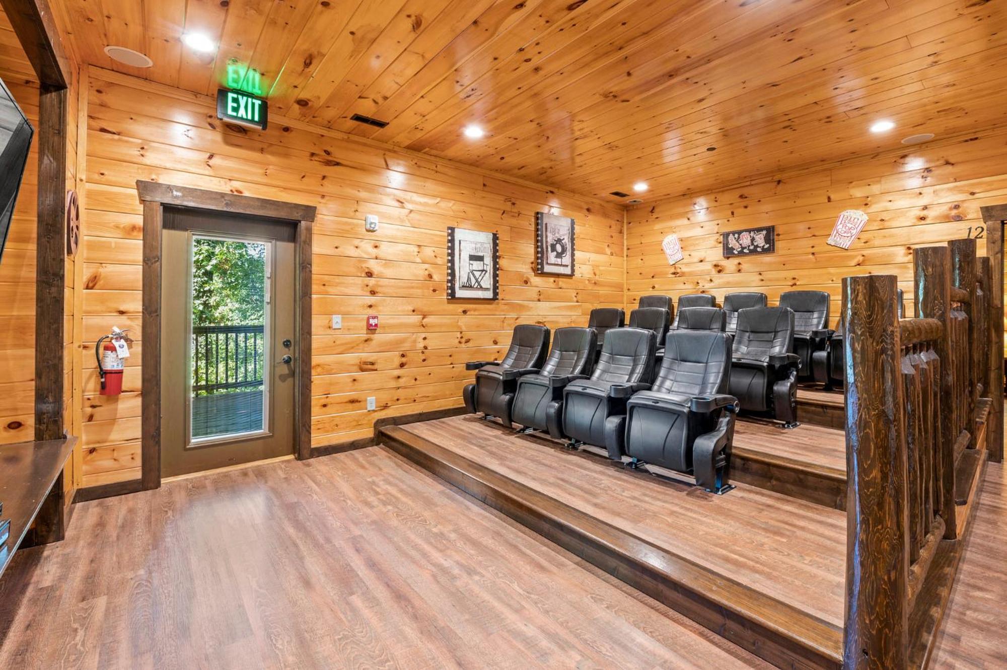 The Great Maple Retreat By Stony Brook Cabins แกตลิงเบิร์ก ภายนอก รูปภาพ