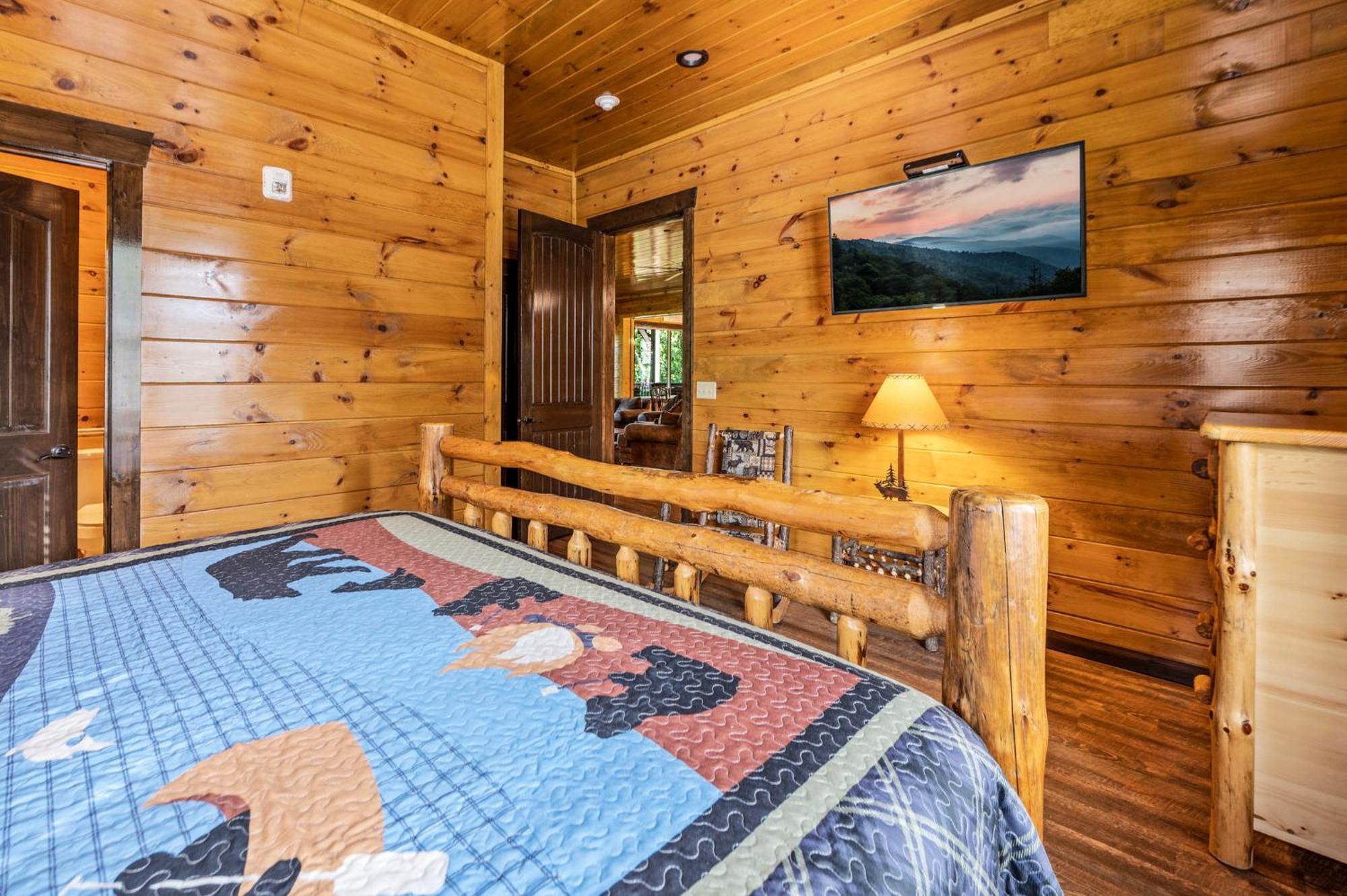 The Great Maple Retreat By Stony Brook Cabins แกตลิงเบิร์ก ภายนอก รูปภาพ